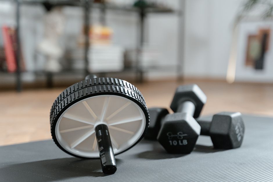 Building Core Strength for Better Posture and Daily Comfort